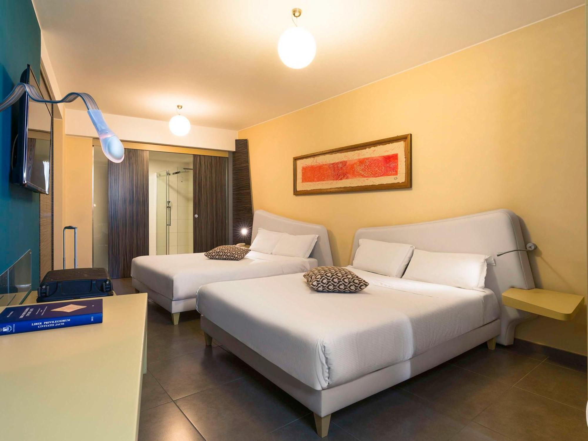 Ibis Styles Catania Acireale Hotel Eksteriør billede