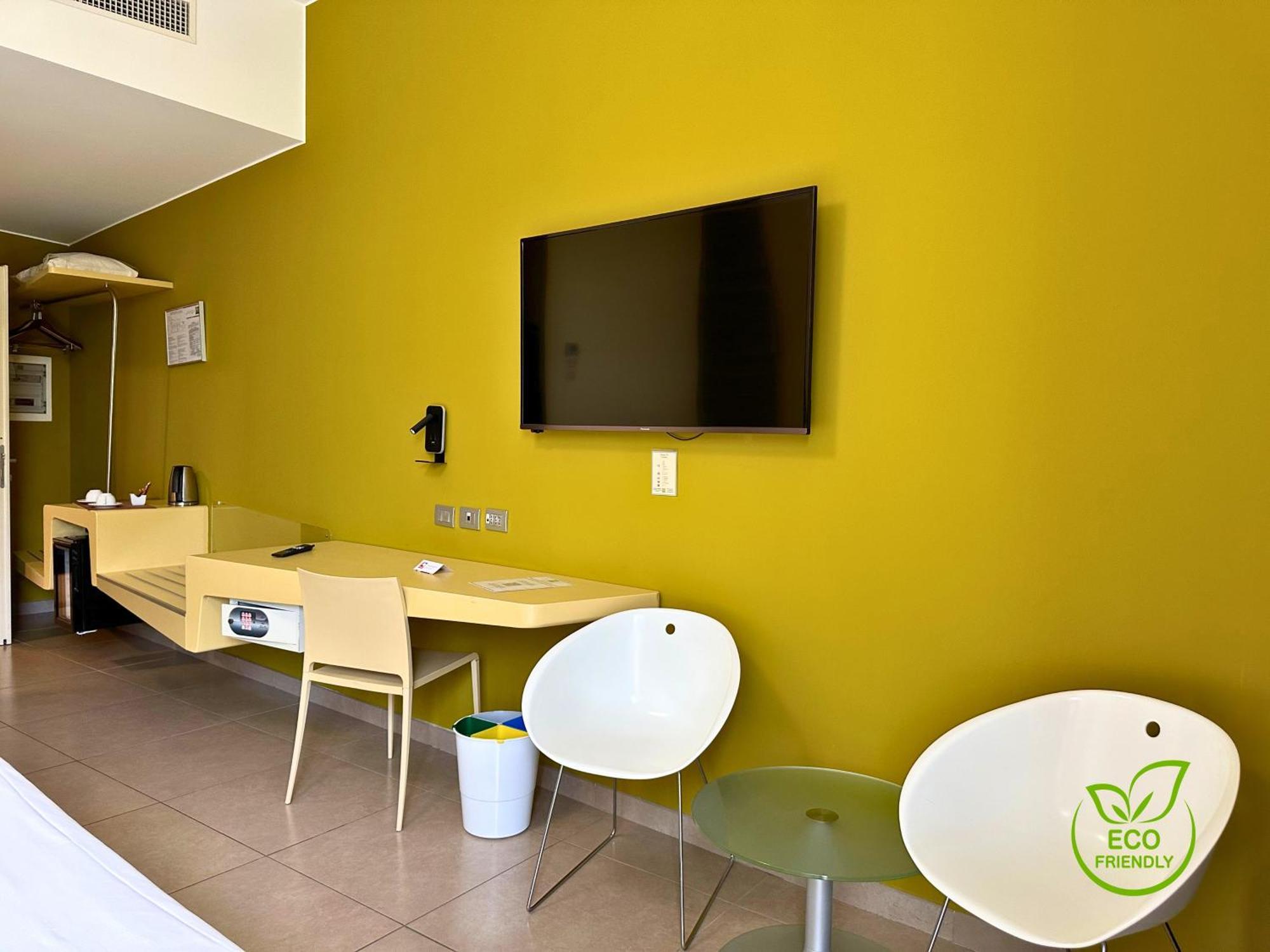 Ibis Styles Catania Acireale Hotel Eksteriør billede